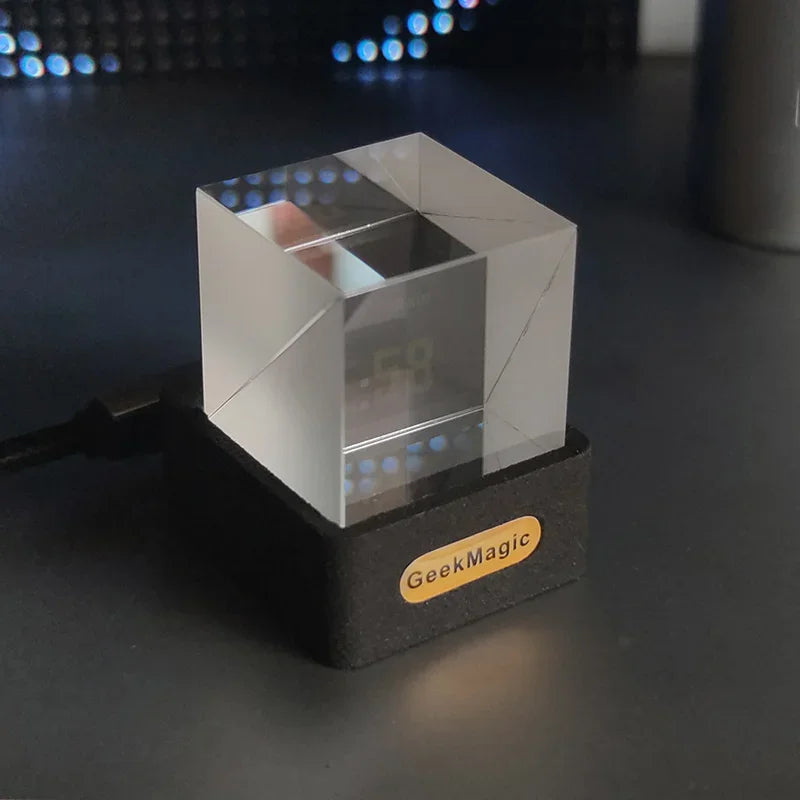 GeekMagic GIFTV Crystal
